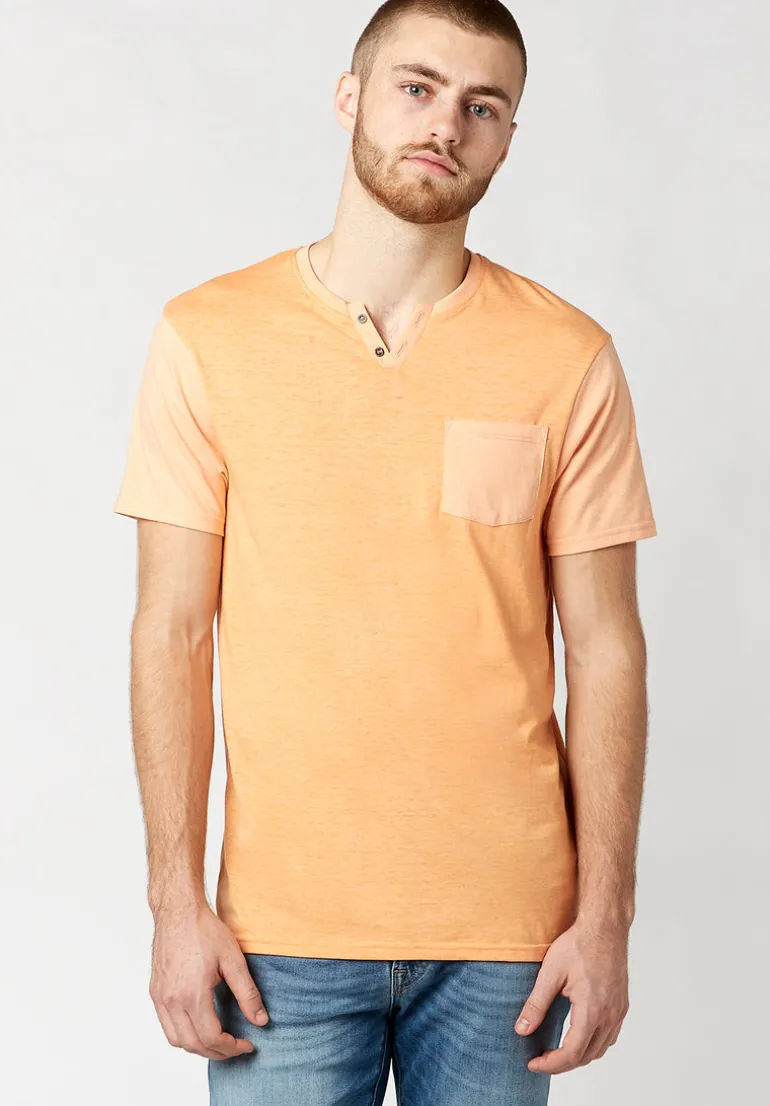 Kaddy Men's T-Shirt with Tonal Trim in Coral - BM23555