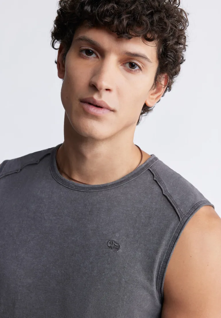 Karmola Men's Sleeveless Top in Charcoal Grey - BM24235