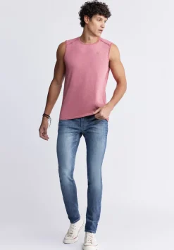 Karmola Men's Sleeveless Top in Mineral Red - BM24235