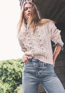 Larsa Women's Crew Neck Sweater in Ivory - SW0021F