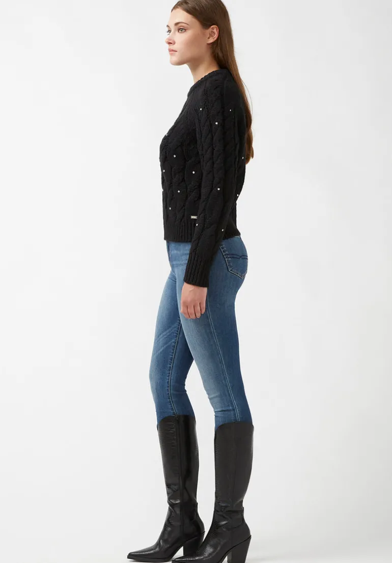 Magari Women's Long Sleeve Crewneck Cable Sweater in Black - SW0030H