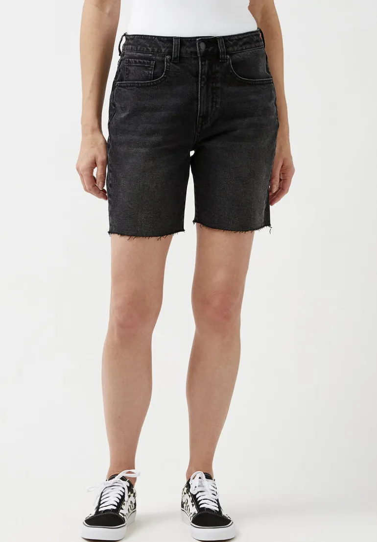 Maggie Whiskered Black Vintage Mom Shorts - BL15920