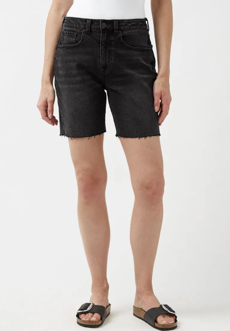 Maggie Whiskered Black Vintage Mom Shorts - BL15920