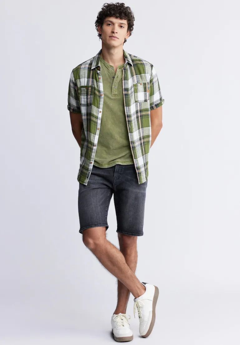 Relaxed Straight Dean Men's Denim Shorts in Crinkled Black - BM22849