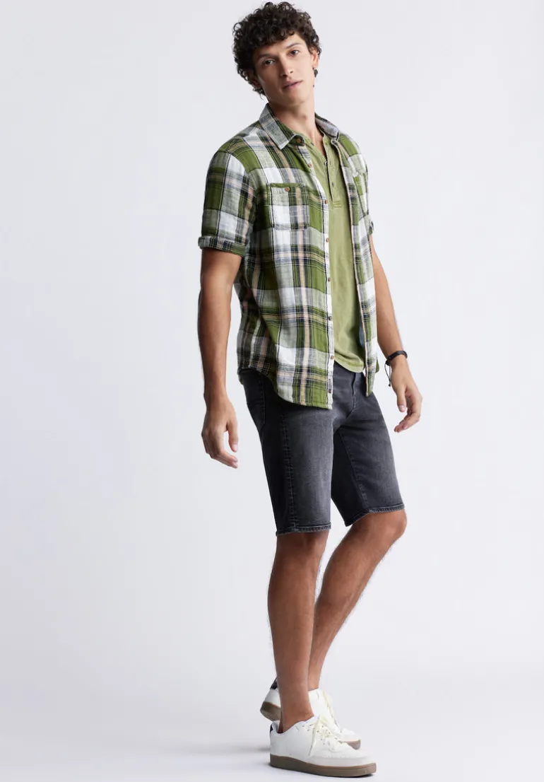 Relaxed Straight Dean Men's Denim Shorts in Crinkled Black - BM22849