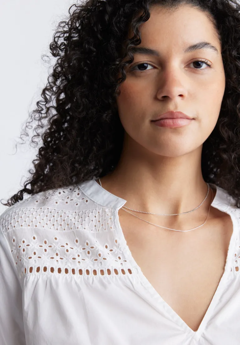 Selyse Women's Long Sleeve Crop Blouse, White - WT0117S