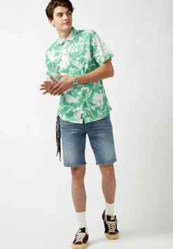 Susara Men's Collared Short Sleeves Printed Shirt, Green - BM23963